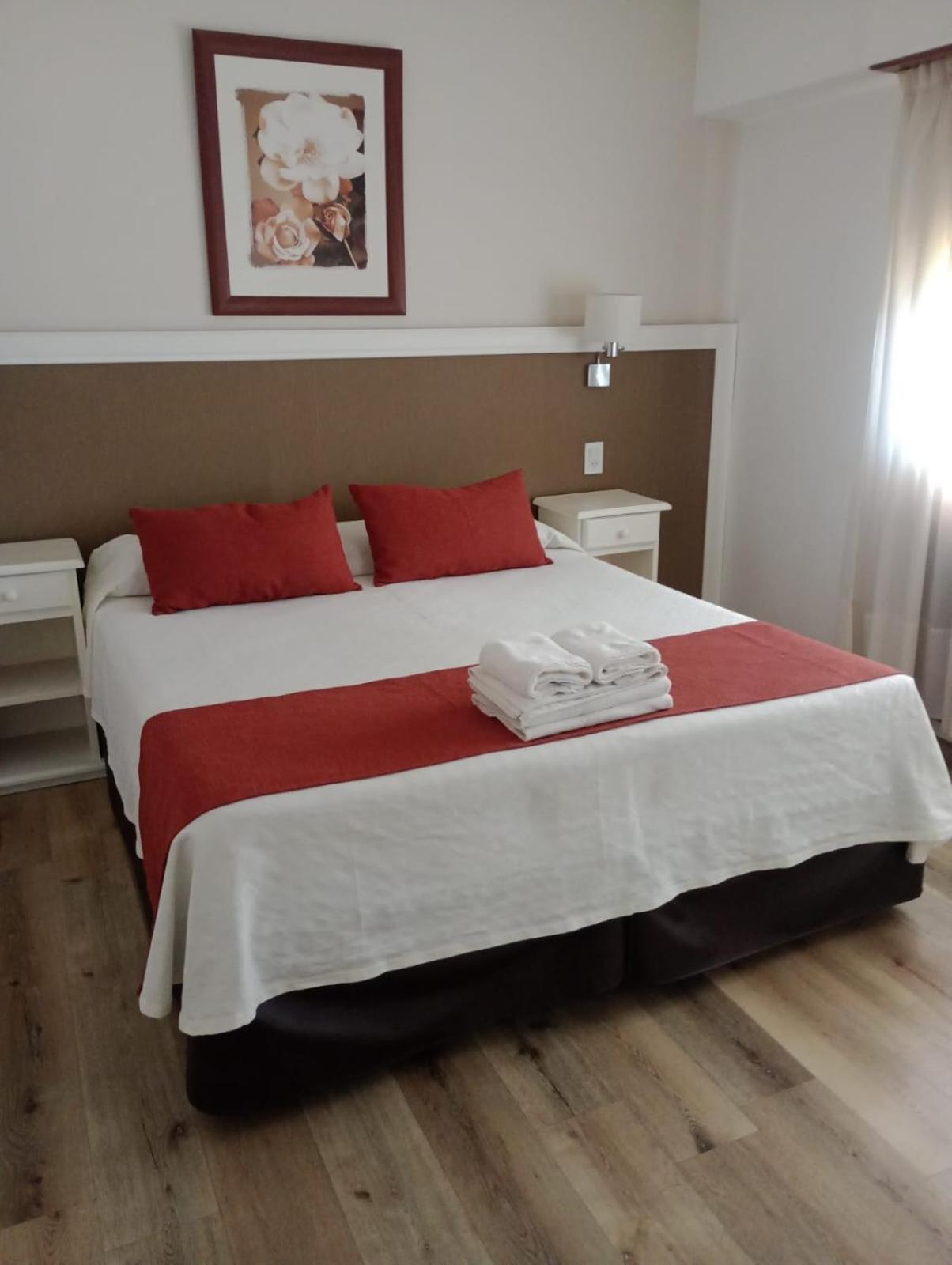 Hotel Edelweiss Villa General Belgrano Kültér fotó