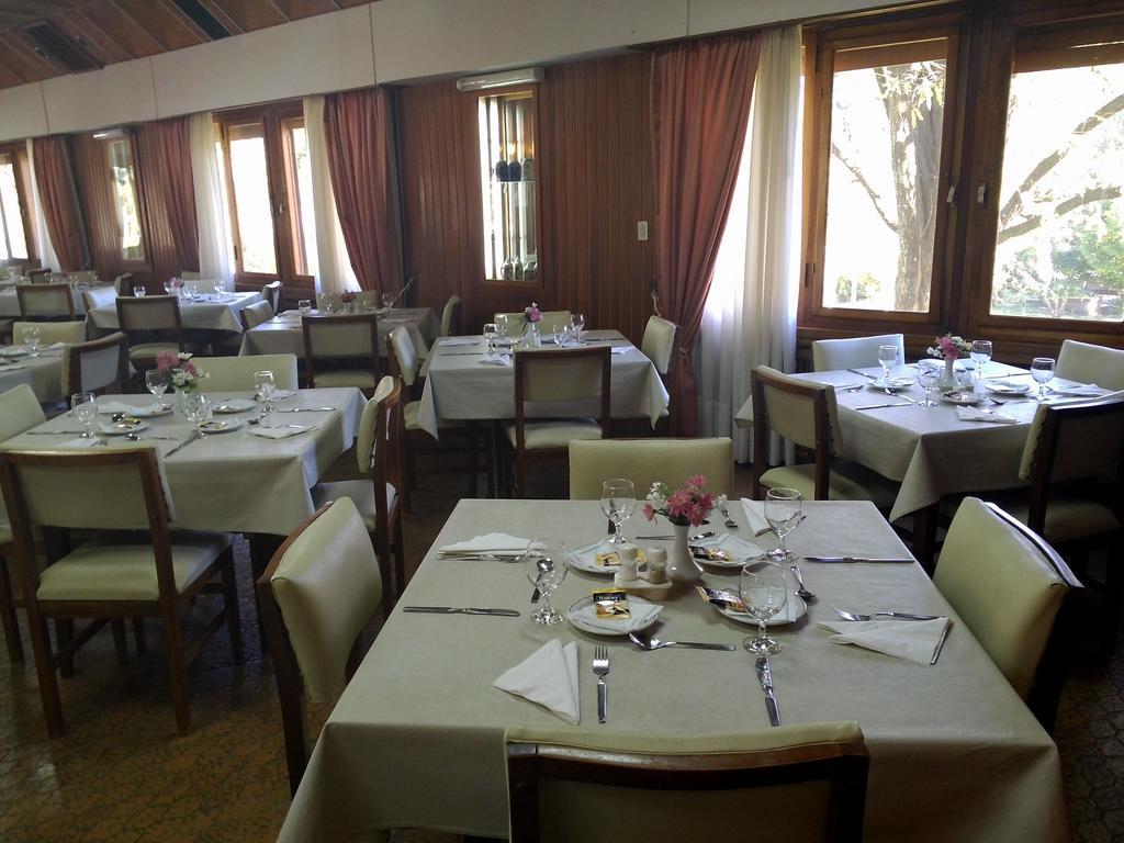 Hotel Edelweiss Villa General Belgrano Kültér fotó