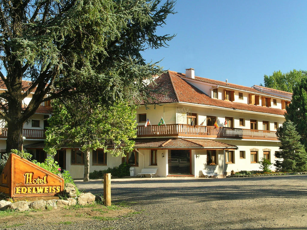 Hotel Edelweiss Villa General Belgrano Kültér fotó