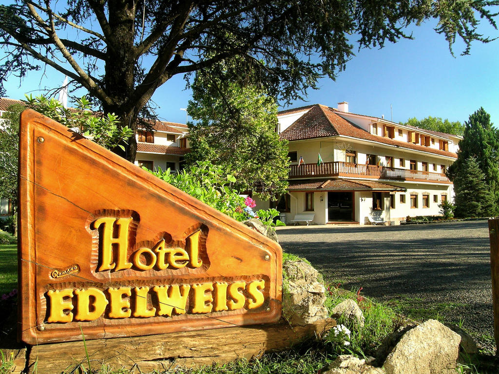 Hotel Edelweiss Villa General Belgrano Kültér fotó